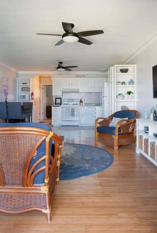 Apartamento Molokai Island Retreat With Beautiful Ocean Views And Pool - Newly Remodeled! Ualapue Exterior foto