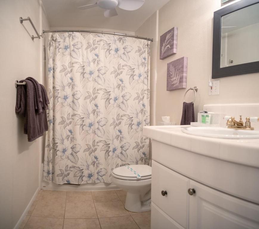 Apartamento Molokai Island Retreat With Beautiful Ocean Views And Pool - Newly Remodeled! Ualapue Exterior foto